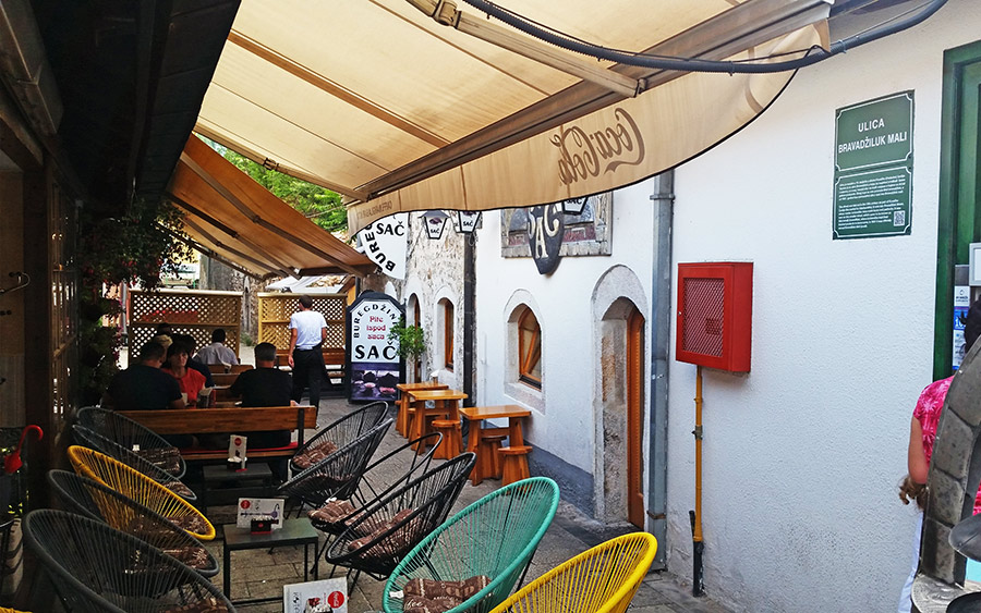 Bravadžiluk mali